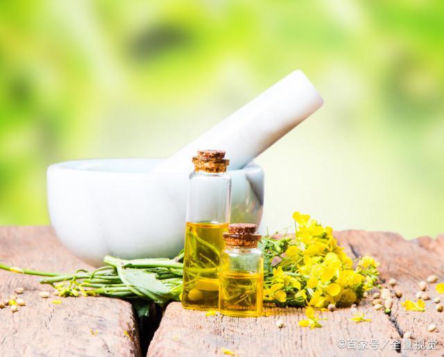 葵花籽油,玉米油,花生油和食用调和油哪种炒菜最好?插图 葵花籽油,玉米油,花生油和食用调和油哪种炒菜最好?插图
